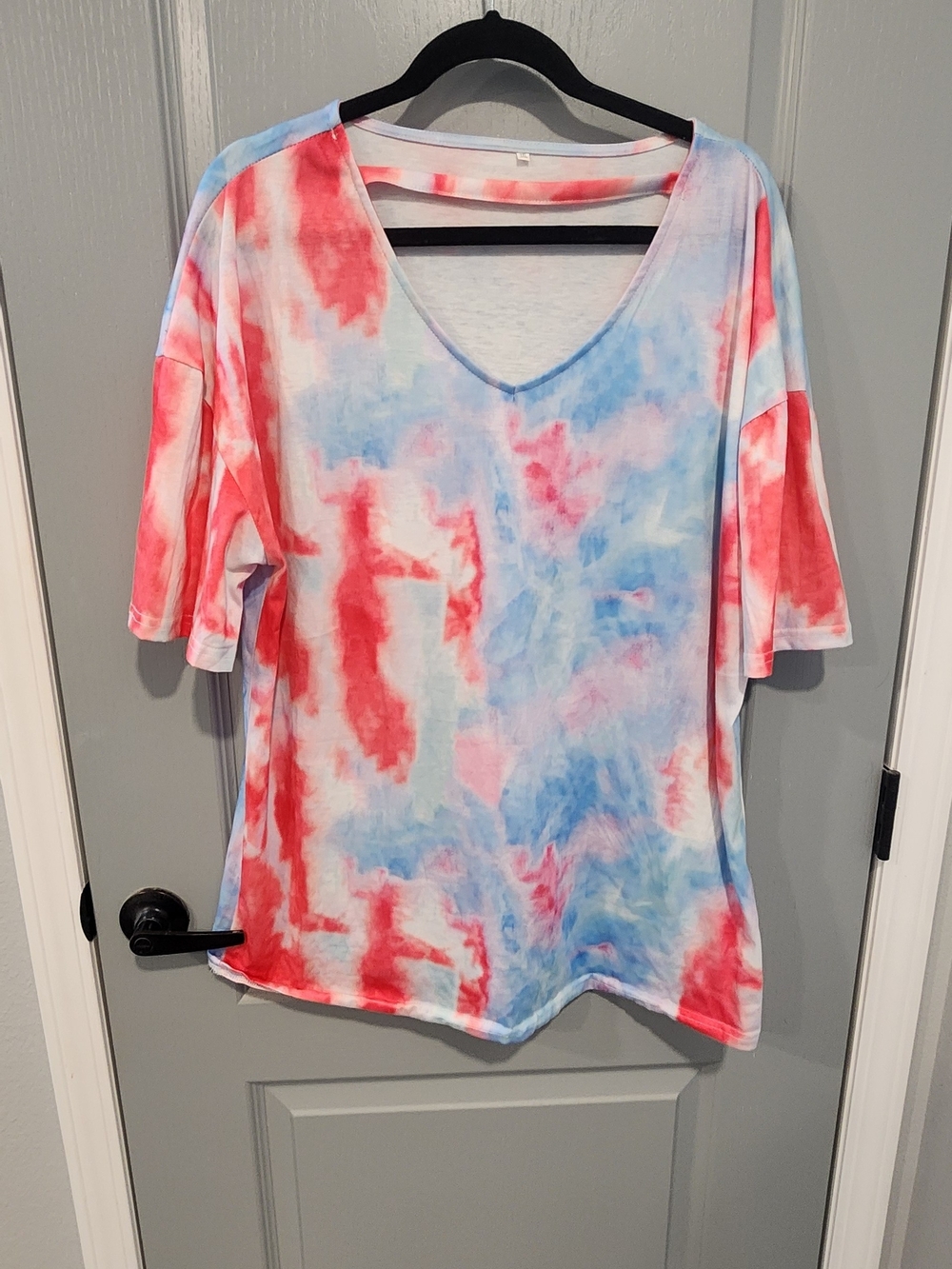Women’s V-Neck Tie-Dye Top - Red, Blue & White